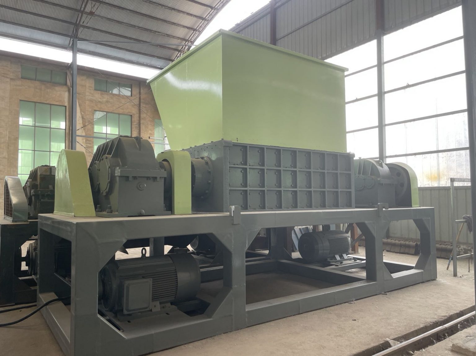 Промышленный шредер - Henan Maxim Machinery Equipment Co., LTD.